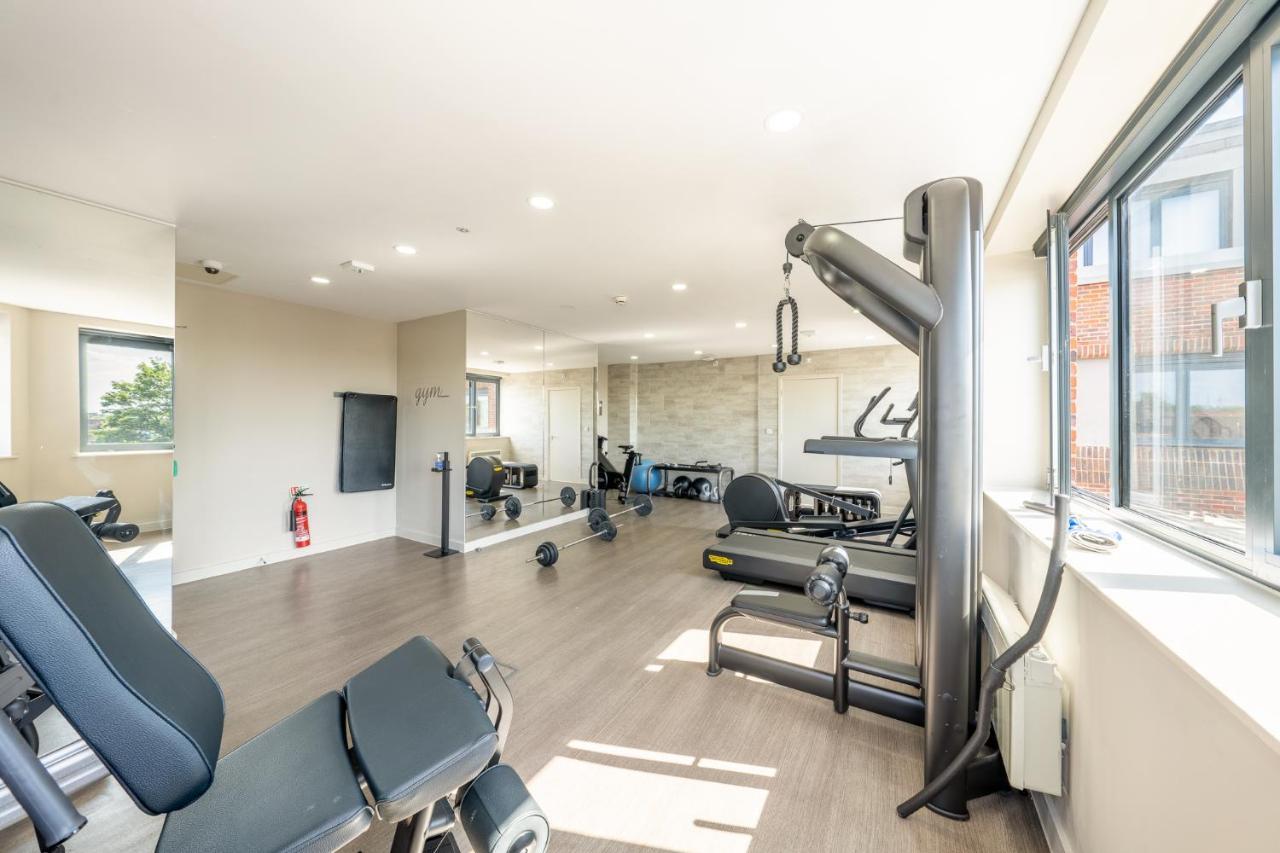 Luxury One Bedroom Serviced Apartment In The Heart Of Bedford Esterno foto