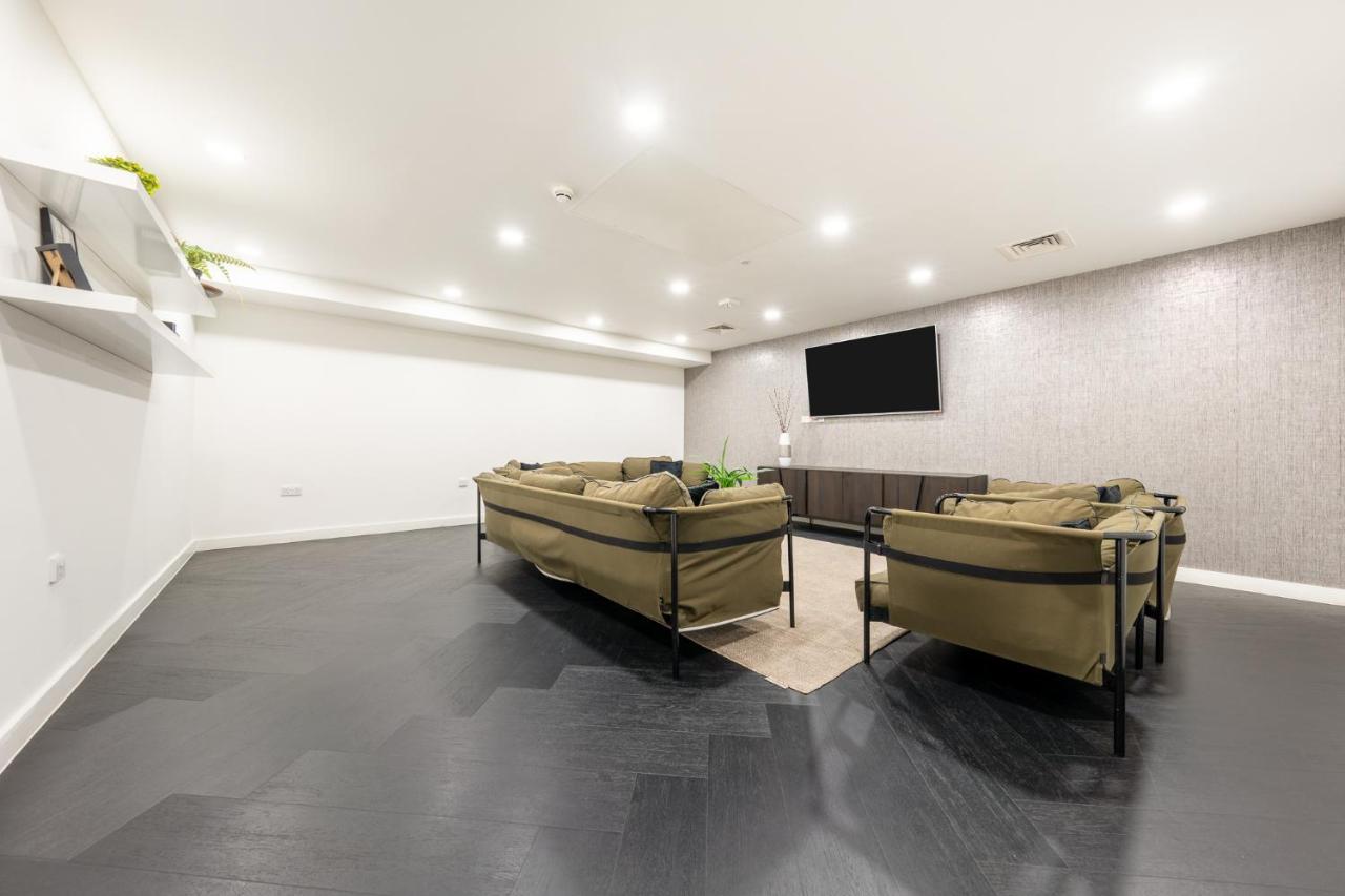 Luxury One Bedroom Serviced Apartment In The Heart Of Bedford Esterno foto